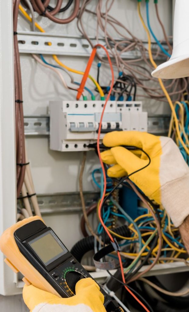 eletricistas em Serra